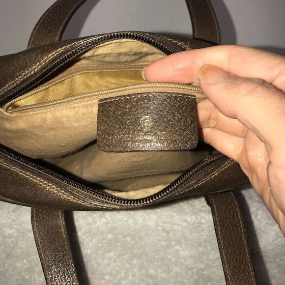 Super cute Gucci mini tote - Picture 8 of 14